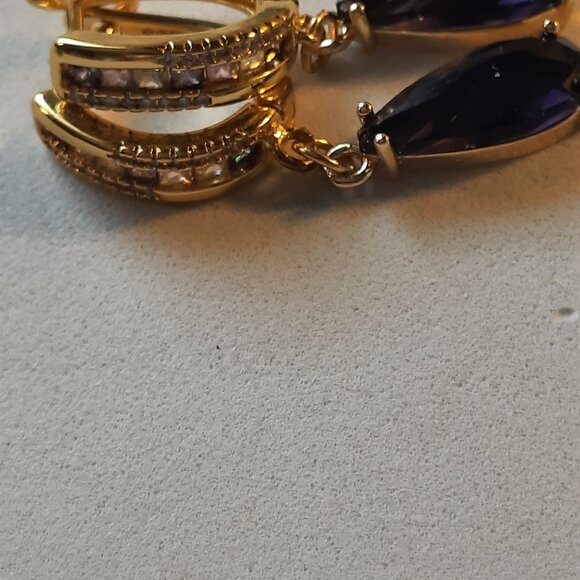 Brand New 24K Gold Color Plated & Dark Purple High Quality Earrings - Picture 3 of 3